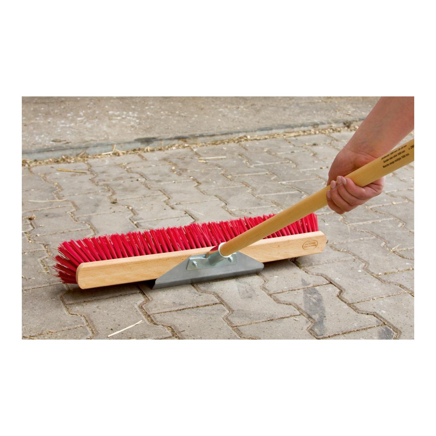 Balai grande capacité avec bord racleur