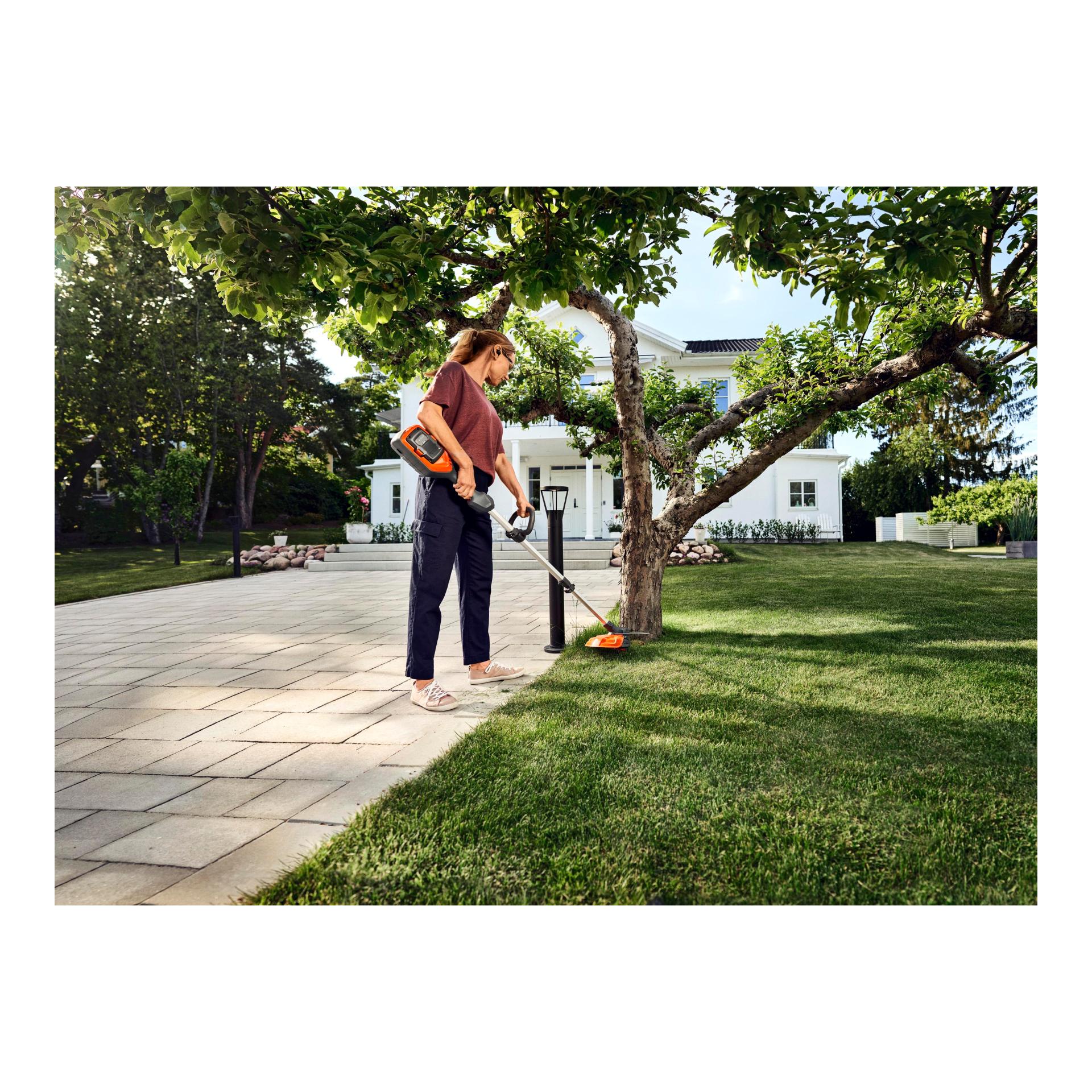 Akku - Rasentrimmer 215iL - mit Akku & Ladegerät