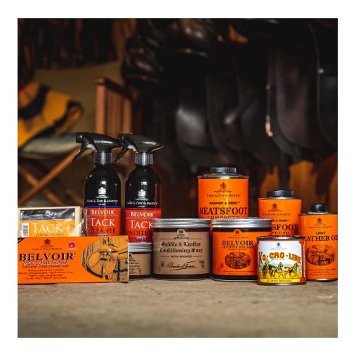 Tack Cleaner Spray Step 1