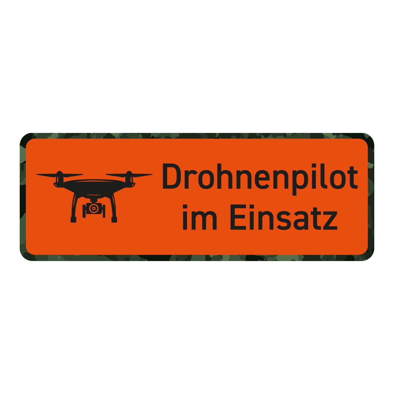 Schild - Drohnenpilot im Einsatz