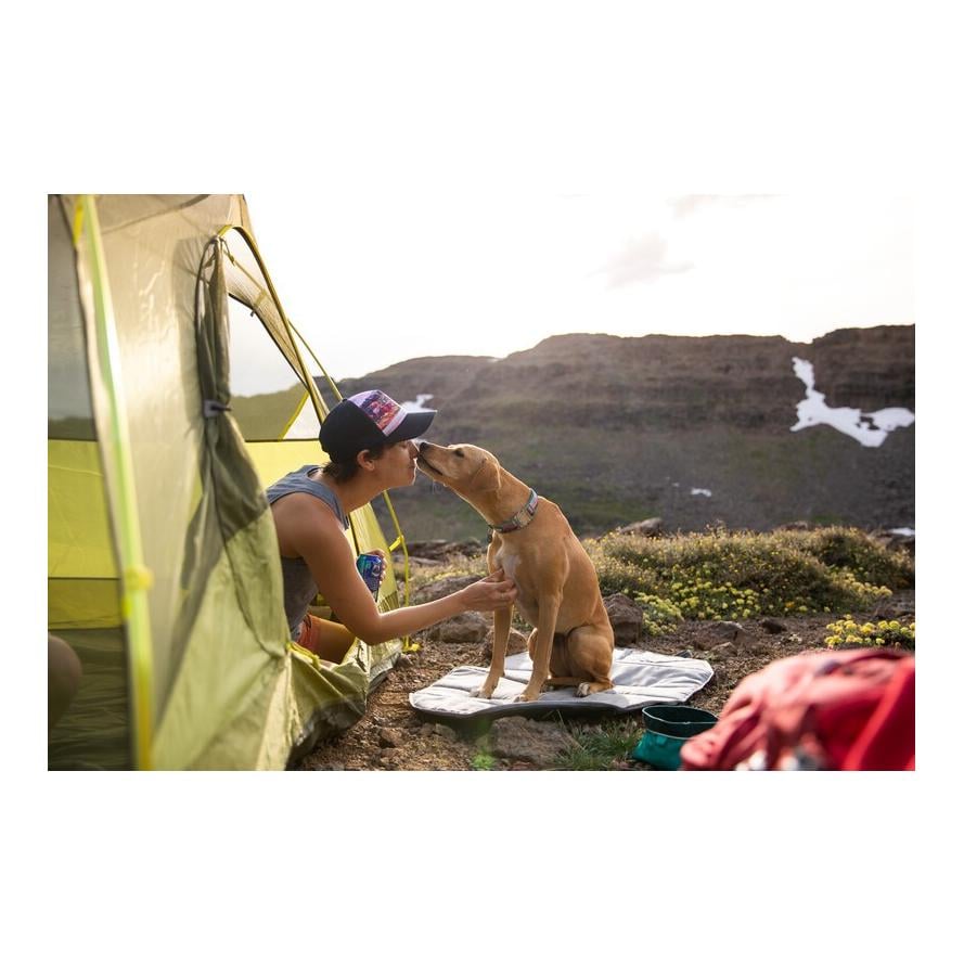 Ruffwear Tapis pour chien Highlands Pad™ - gris