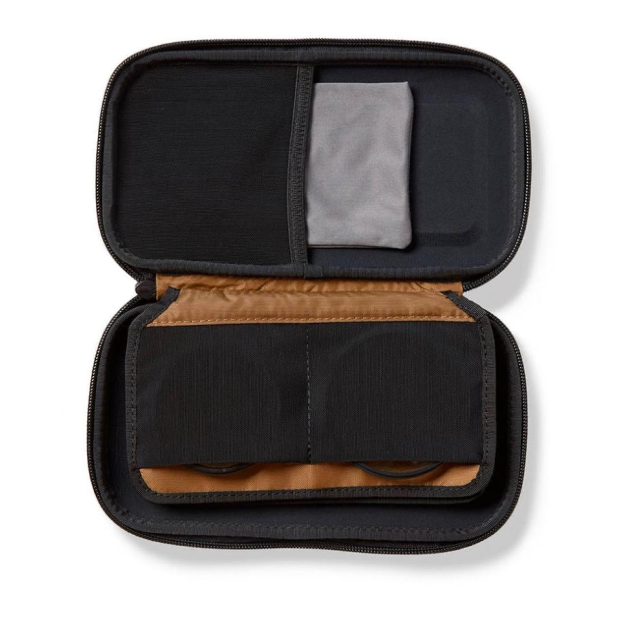 Peter McKinnon Filter Case - Schwarz