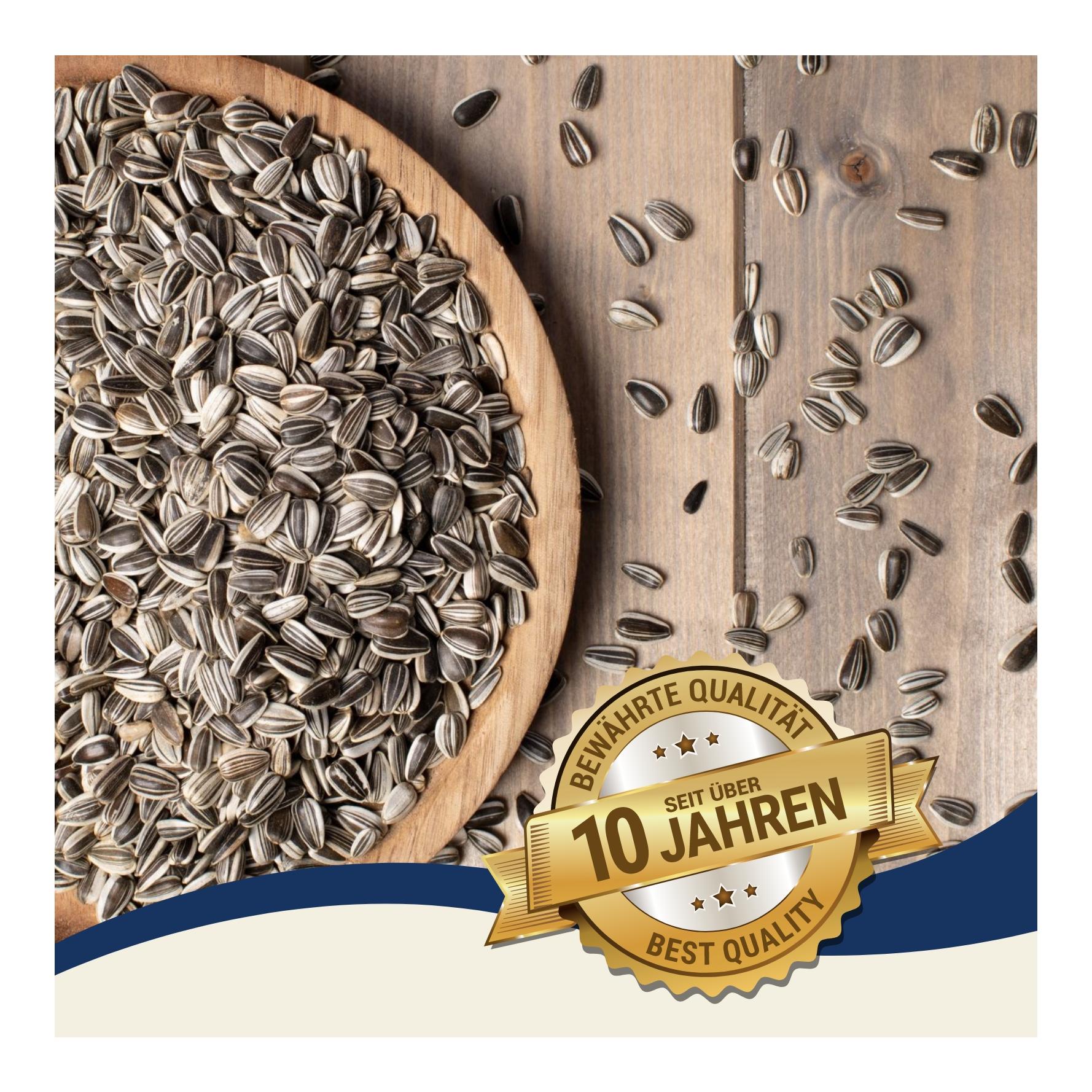 Sonnenblumenkerne gestreift