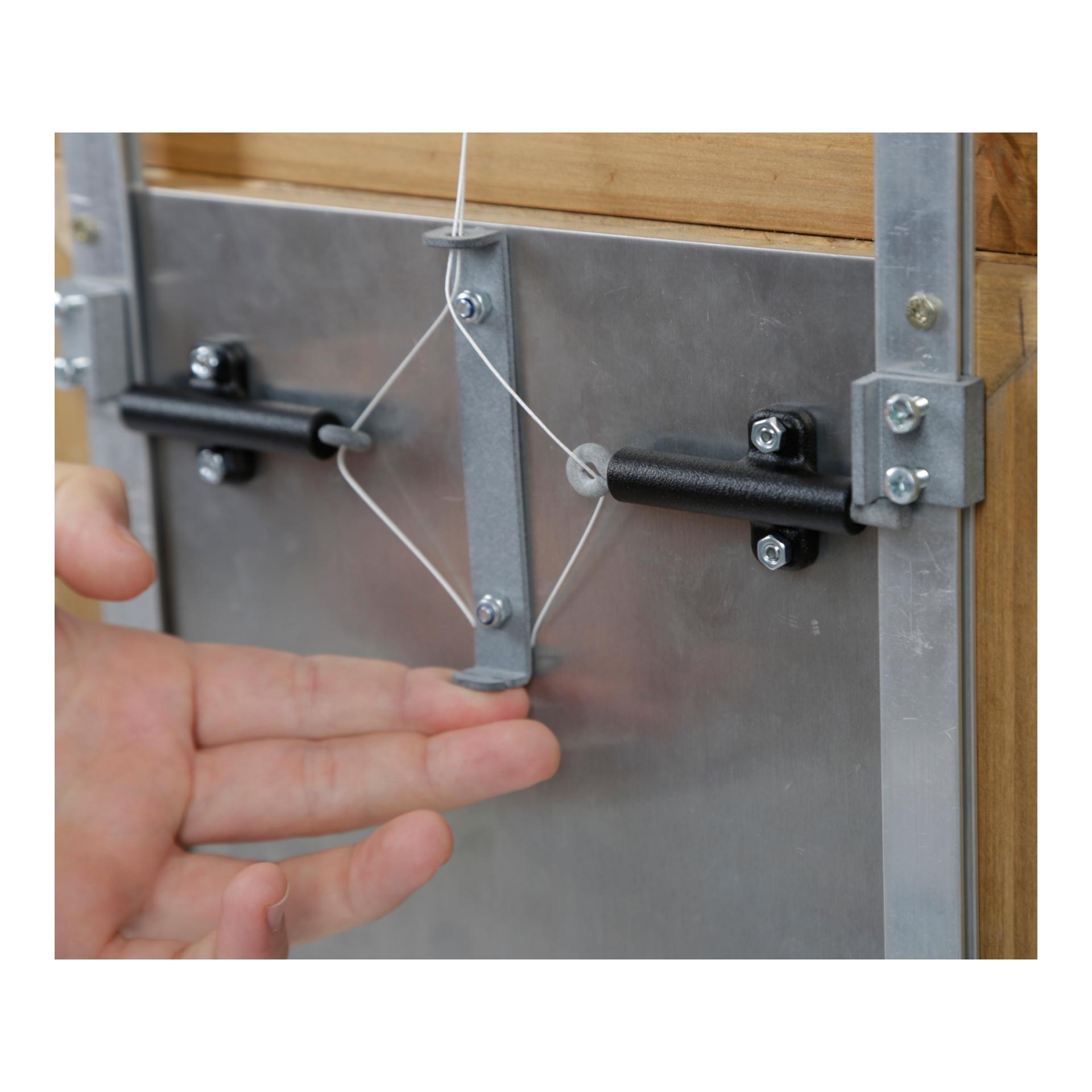 Selbstverriegelung für automatische Hühnertür