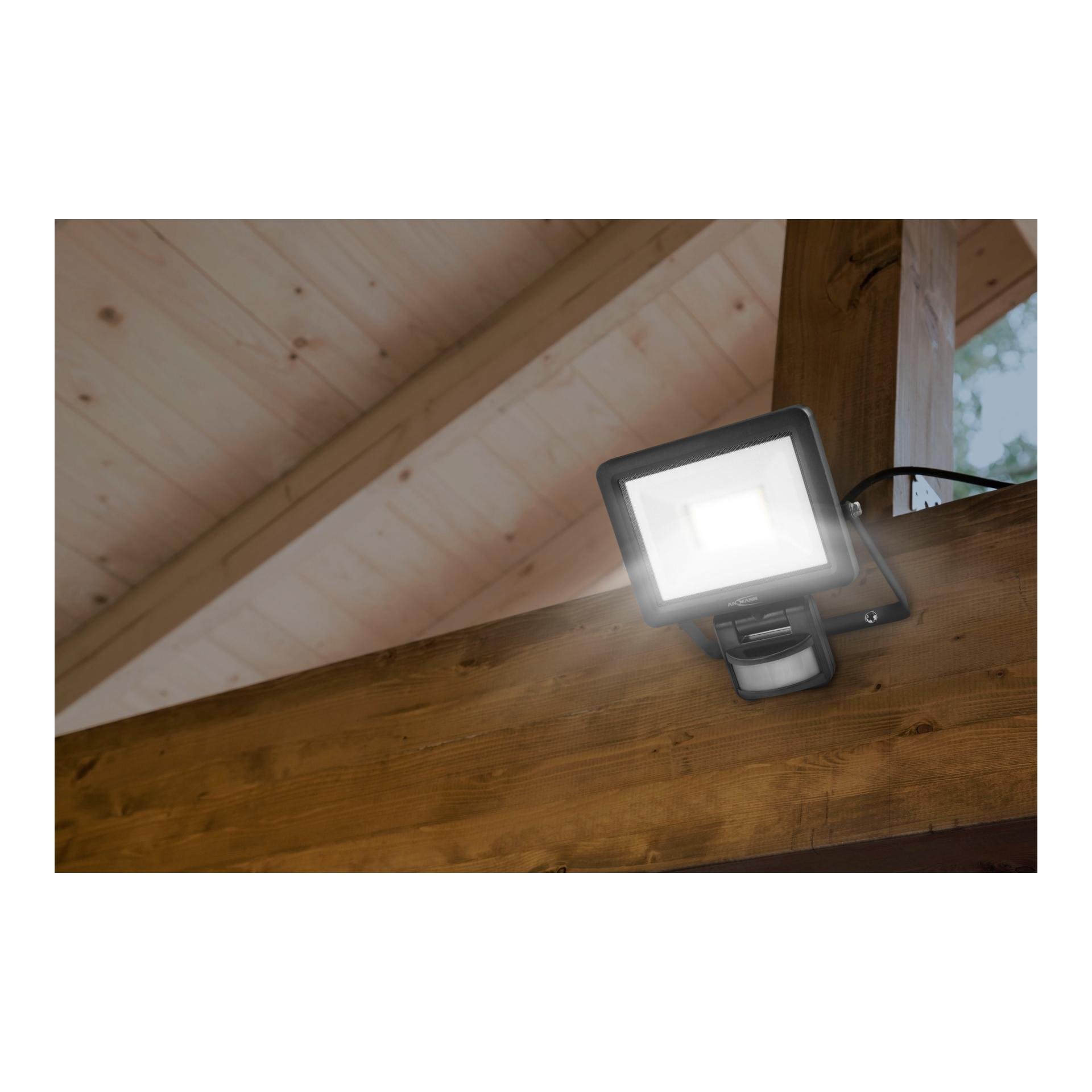 Luminary Wandstrahler 10 W mit Bewegunsmelder