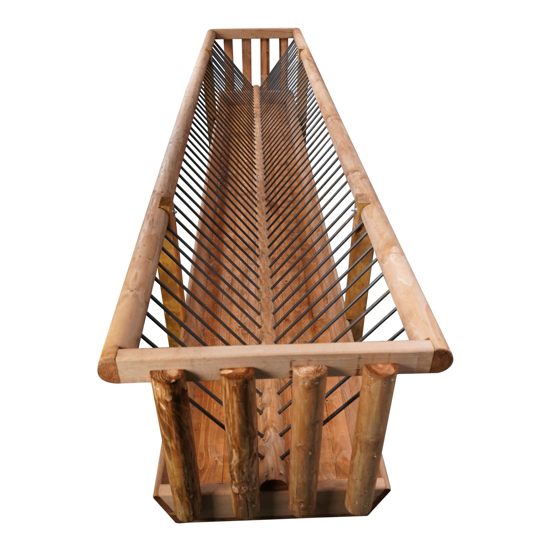 Cheval à double corne en bois