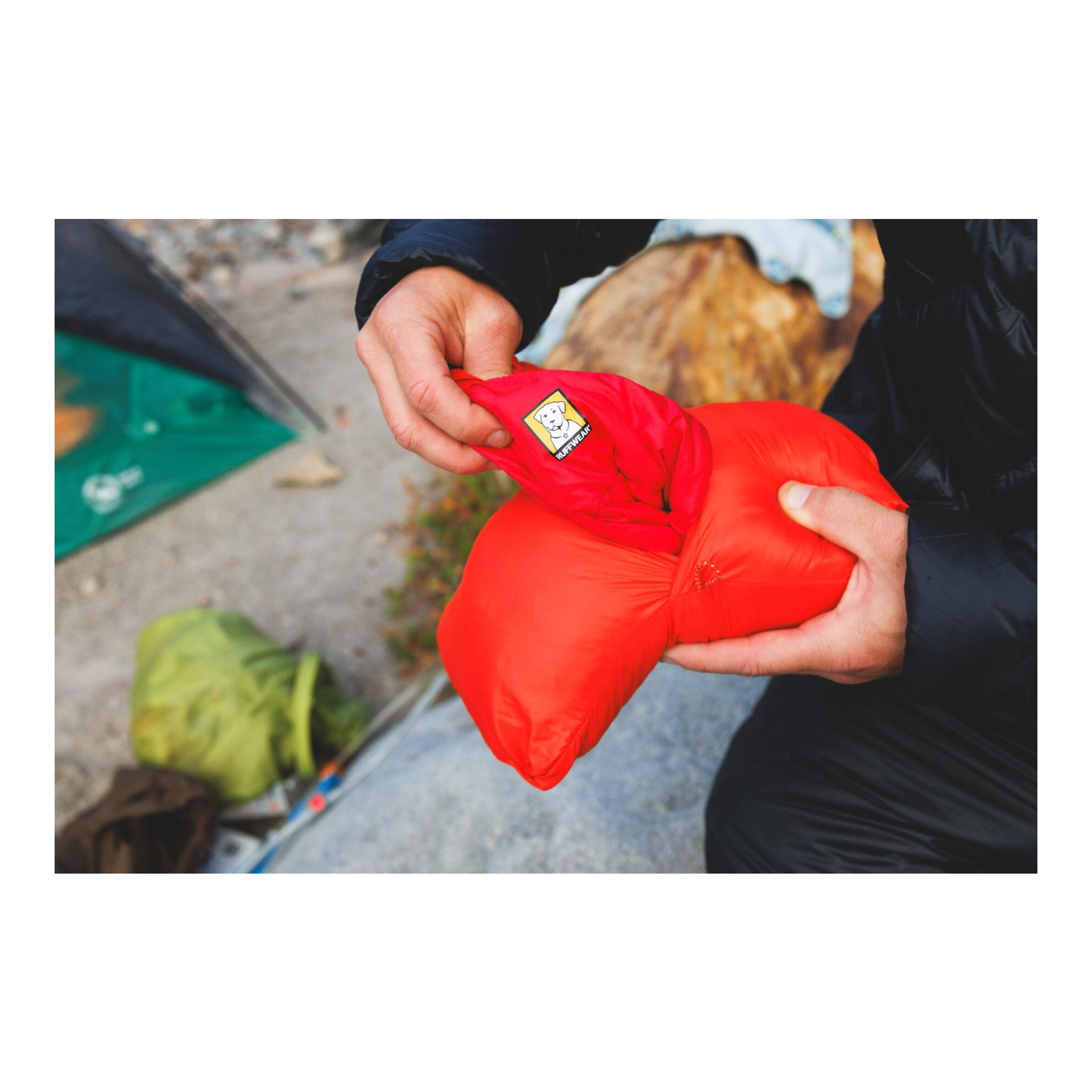 Ruffwear Palisades™ Tragbarer Schlafponcho für Hunde