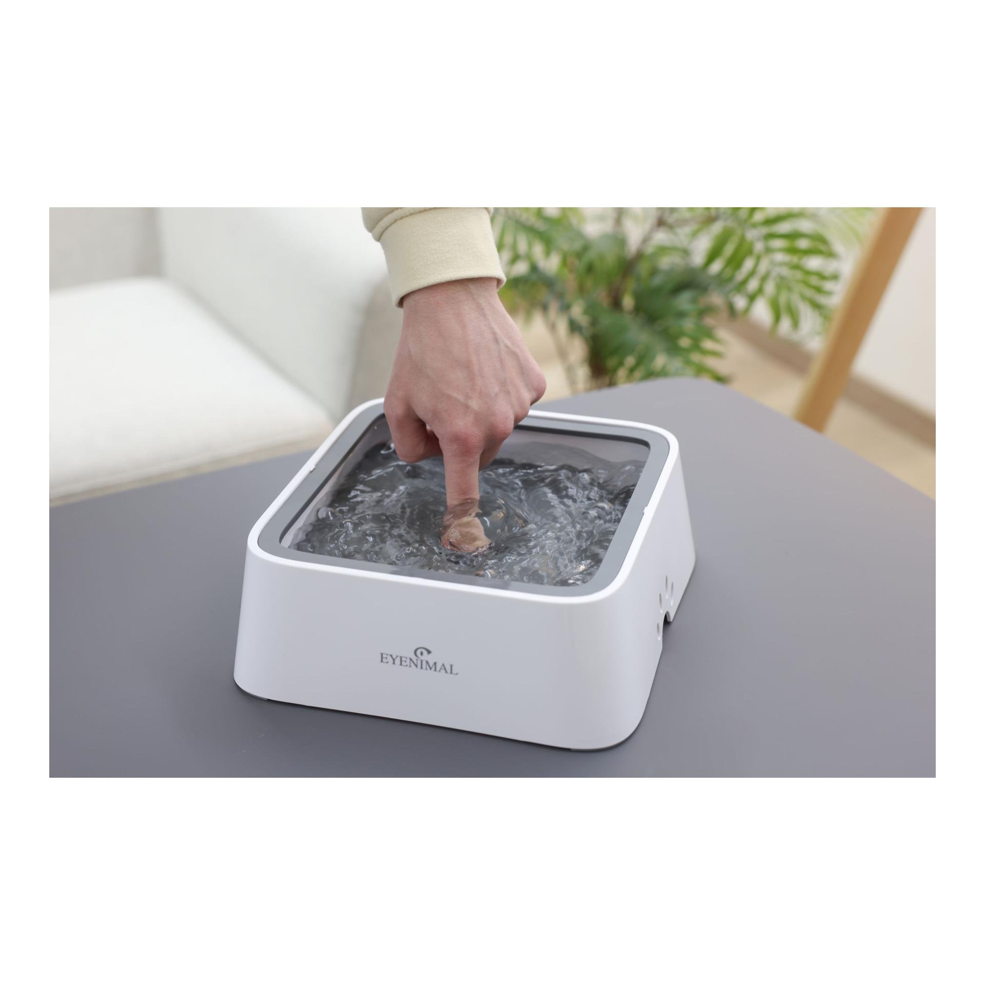 EYENIMAL, Antisplash Waterbowl 2 L Hundenapf