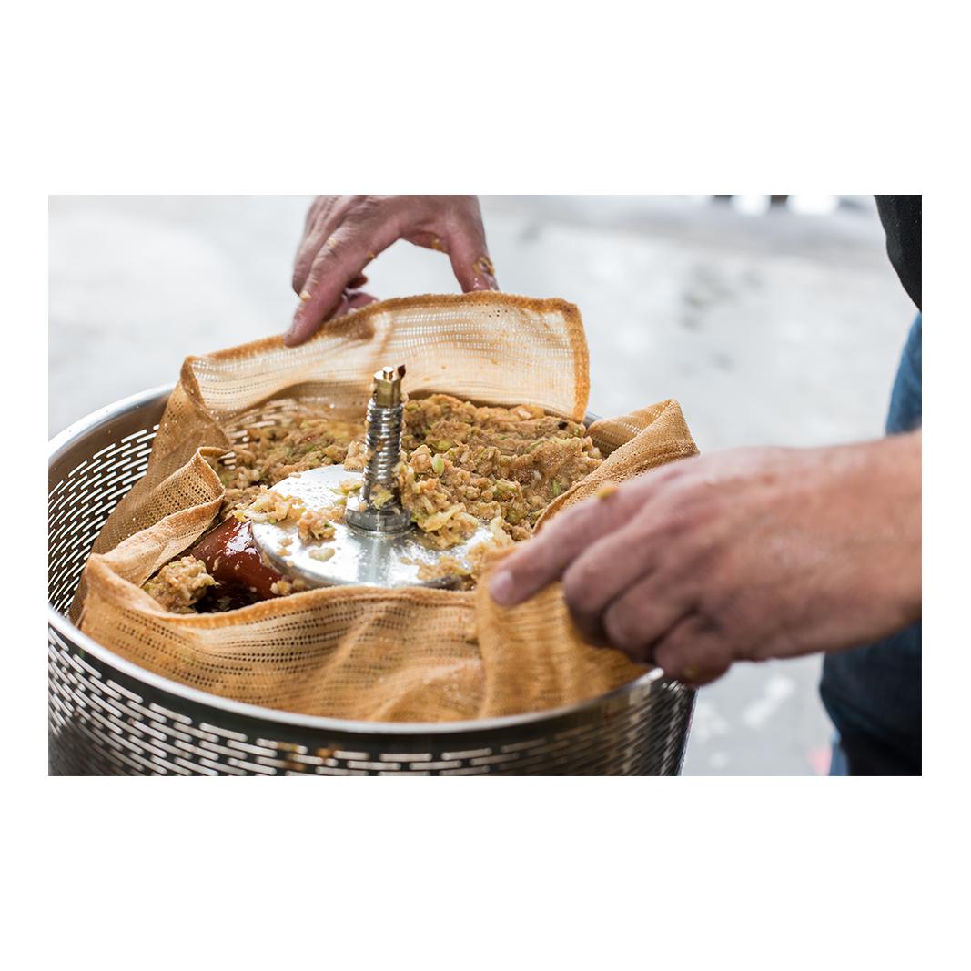 Hydropresse aus Edelstahl