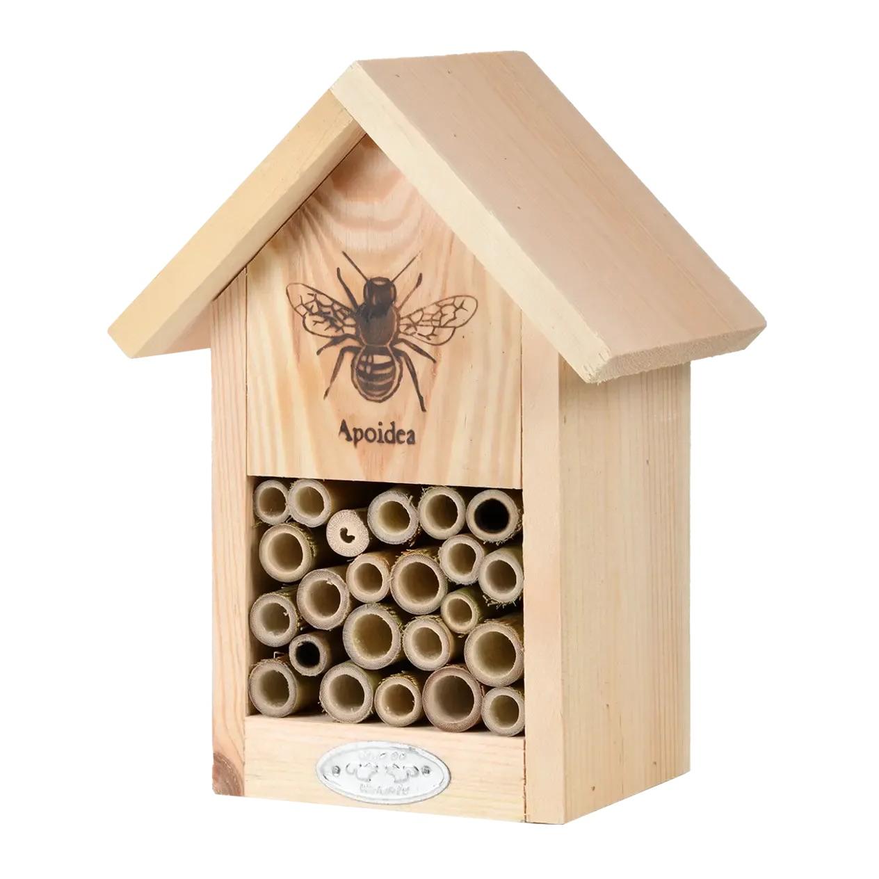 Bienenhaus mit Silhouette