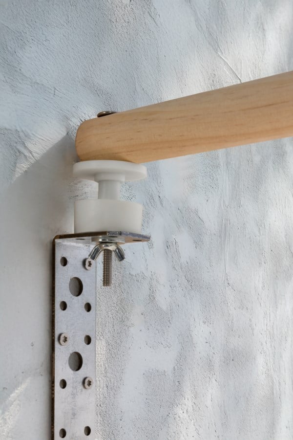 Kerbl Hobbyfarming Milbenstopp - Montageset für Hühnersitzstangen